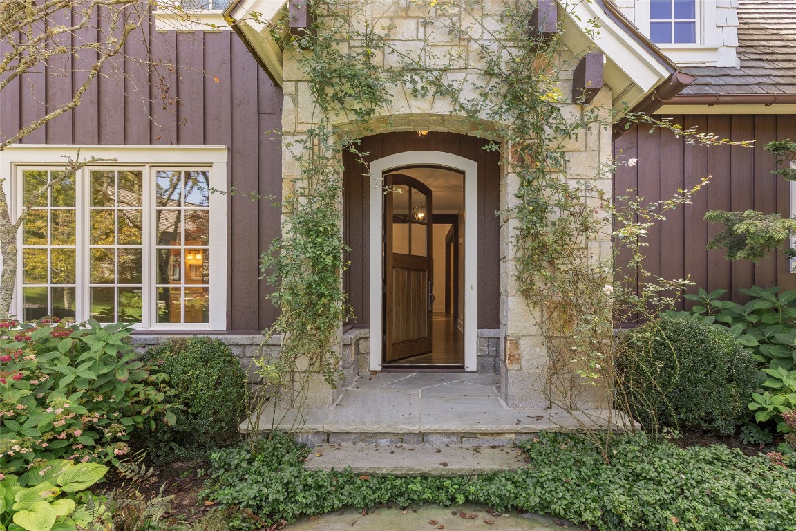 107 Old Edwards Circle