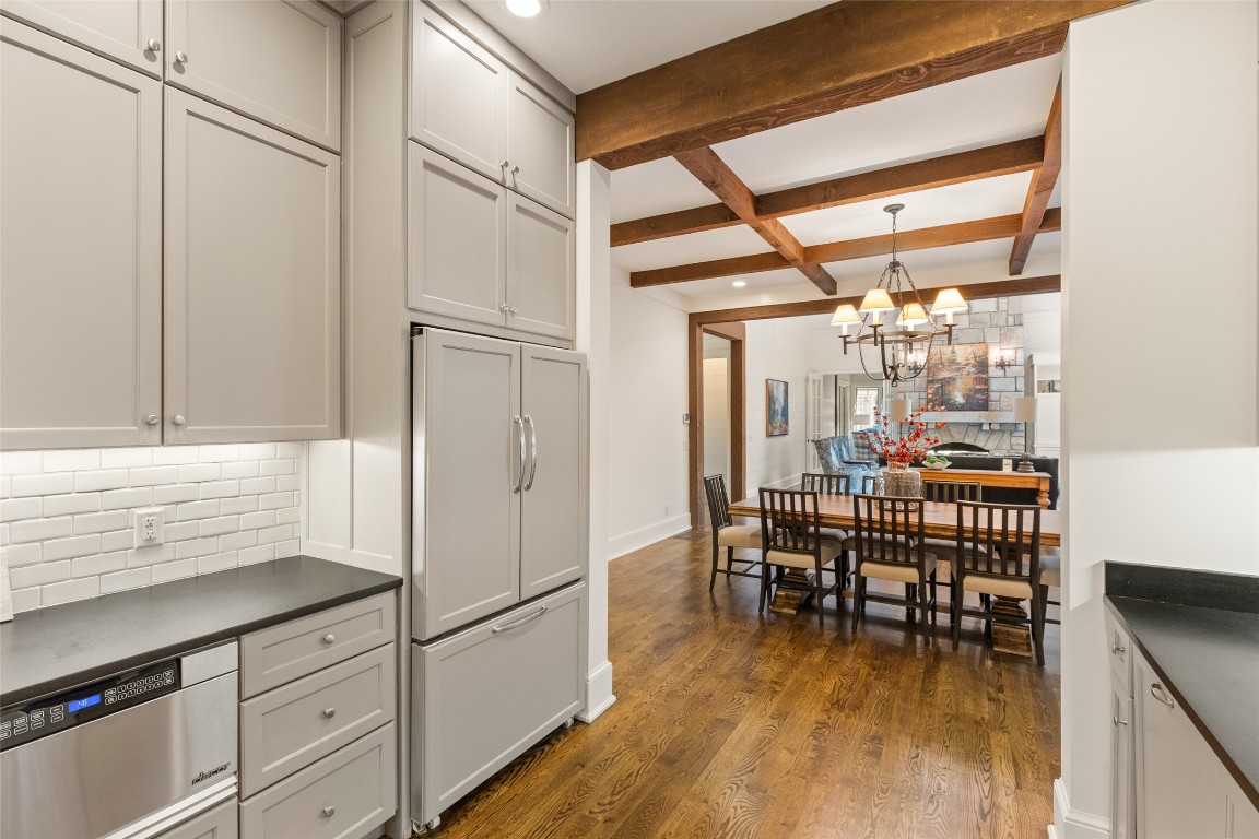 Highlands, North Carolina 28741, United States, 4 Bedrooms Bedrooms, ,5 BathroomsBathrooms,Residential,Active,221975