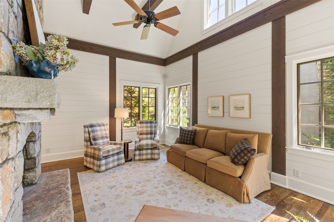 Highlands, North Carolina 28741, United States, 4 Bedrooms Bedrooms, ,5 BathroomsBathrooms,Residential,Active,221975