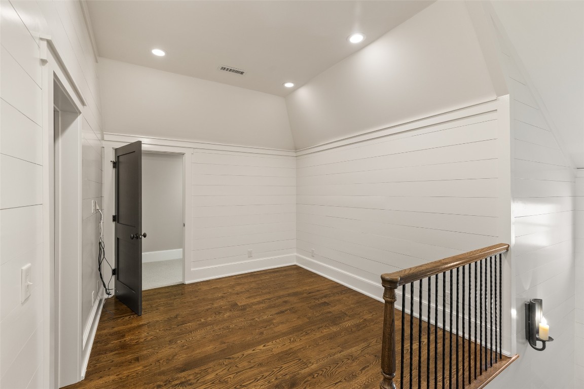 Highlands, North Carolina 28741, United States, 4 Bedrooms Bedrooms, ,5 BathroomsBathrooms,Residential,Active,221975