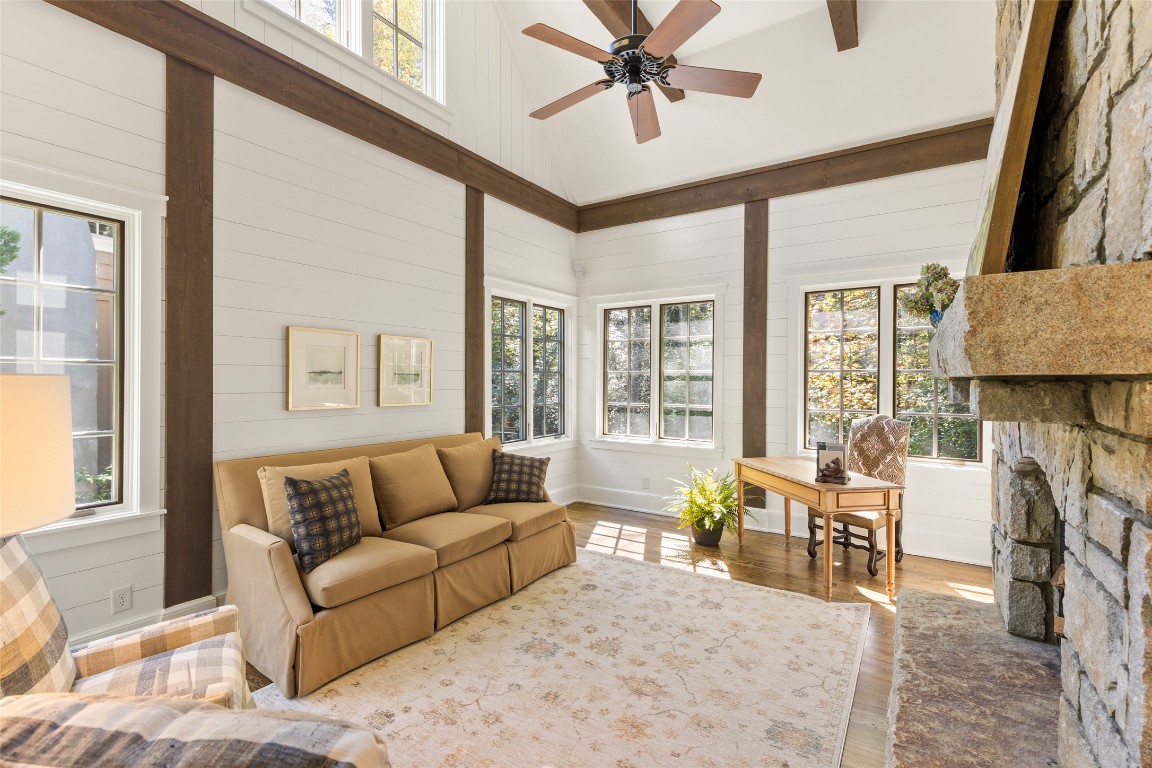 Highlands, North Carolina 28741, United States, 4 Bedrooms Bedrooms, ,5 BathroomsBathrooms,Residential,Active,221975