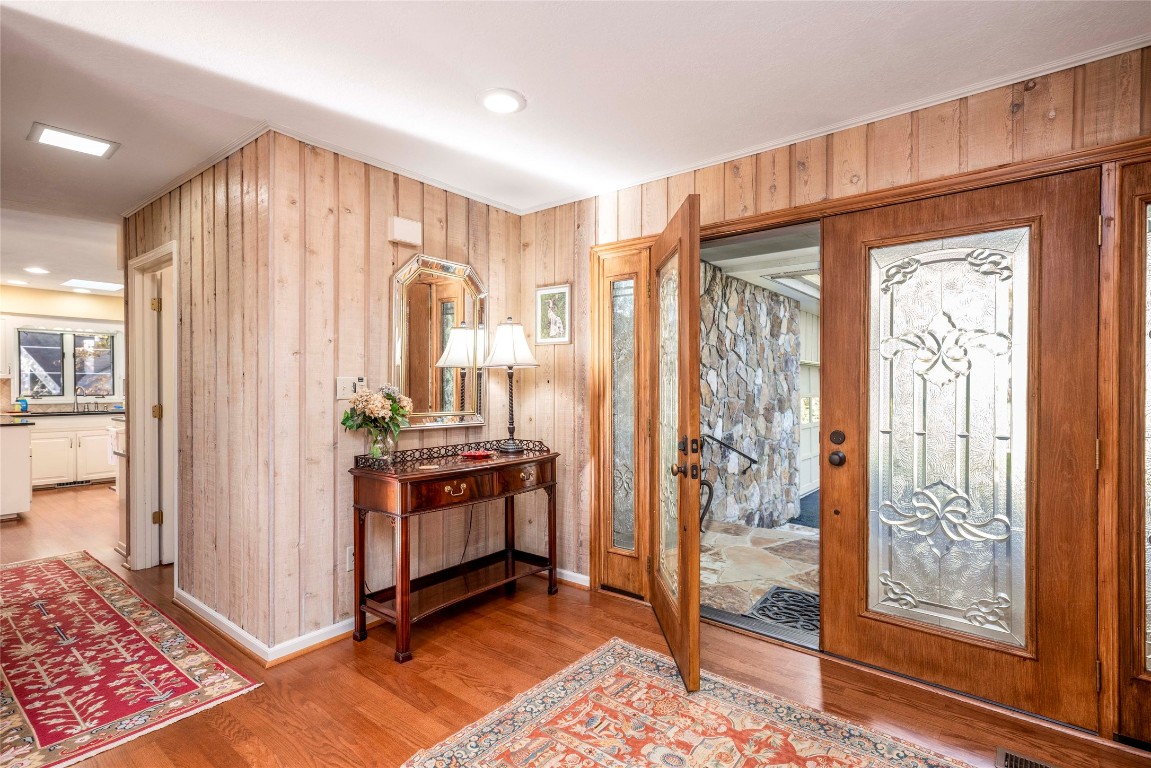 572 N. East Shore Drive