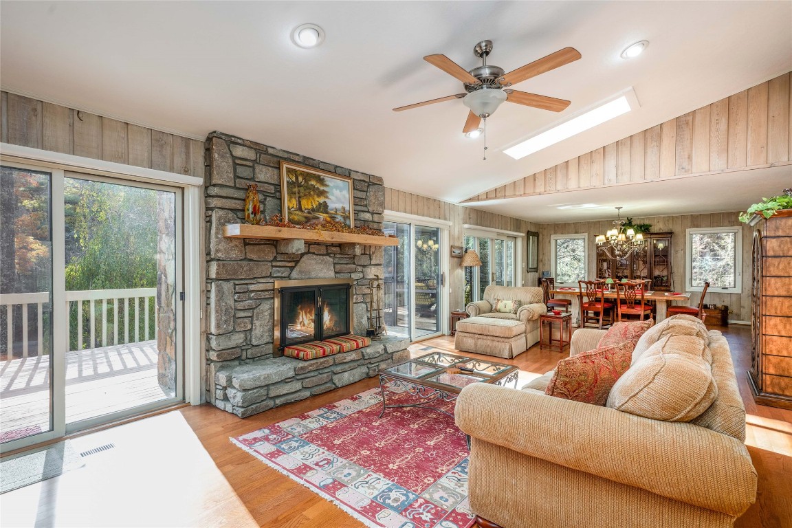 572 N. East Shore Drive