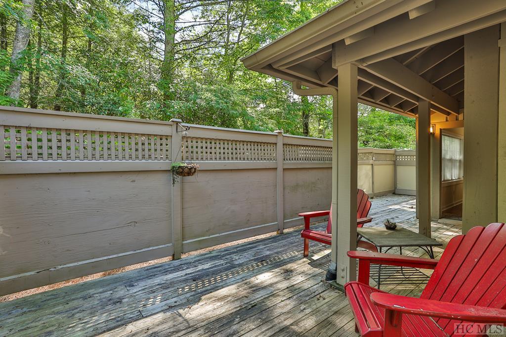 Highlands, North Carolina 28741, United States, 2 Bedrooms Bedrooms, ,2 BathroomsBathrooms,Residential,Active,50559