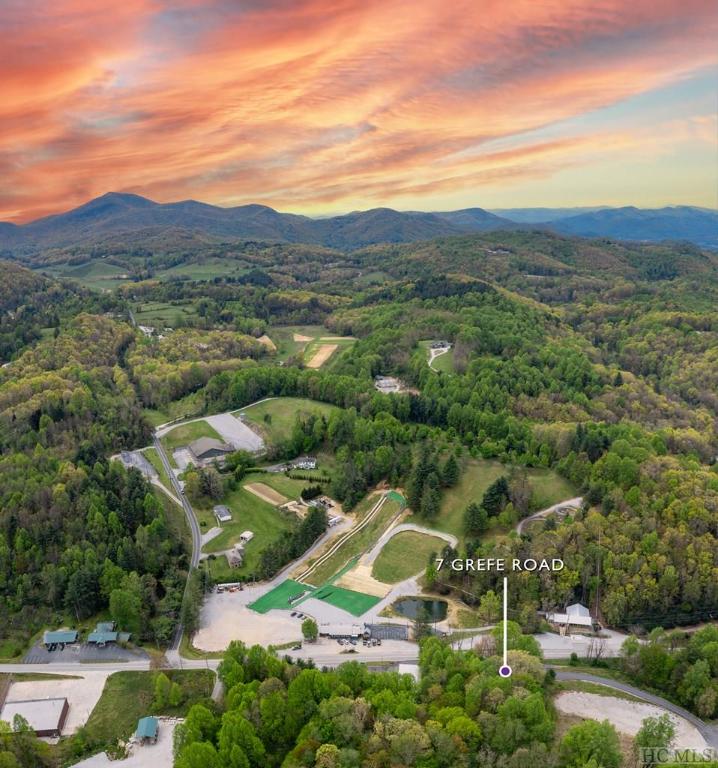 Scaly Mountain, North Carolina 28775, United States, 2 Bedrooms Bedrooms, ,1 BathroomBathrooms,Residential,Active,72876