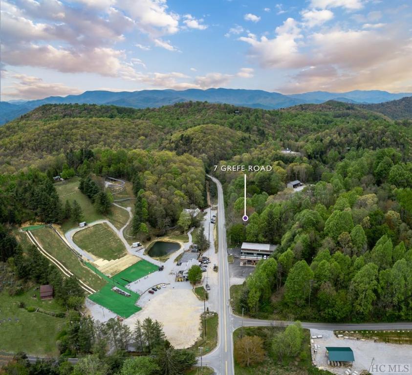 Scaly Mountain, North Carolina 28775, United States, 2 Bedrooms Bedrooms, ,1 BathroomBathrooms,Residential,Active,72876