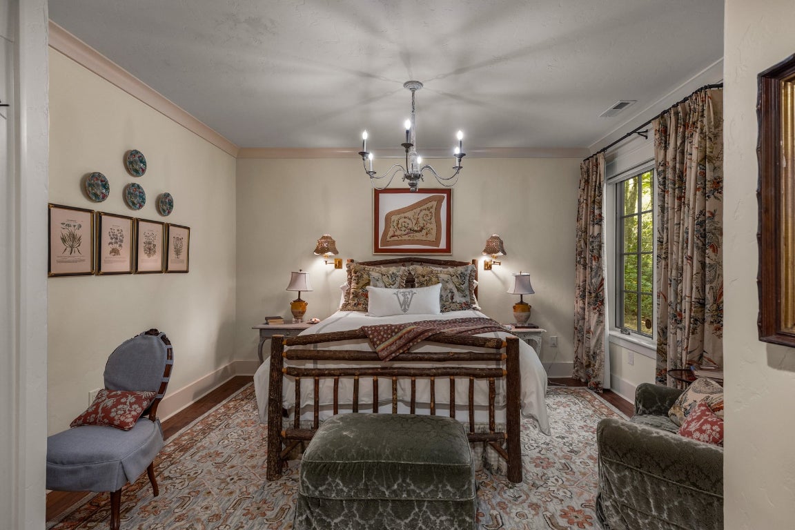 Highlands, North Carolina 28741, United States, 4 Bedrooms Bedrooms, ,5 BathroomsBathrooms,Residential,Pending,215978