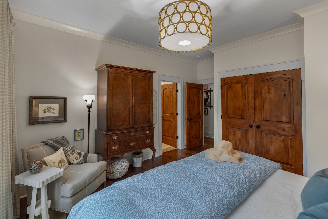 Highlands, North Carolina 28741, United States, 4 Bedrooms Bedrooms, ,5 BathroomsBathrooms,Residential,Pending,215978