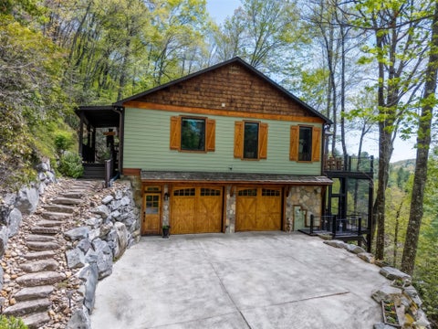 Photo for 160 Lady Slipper Court