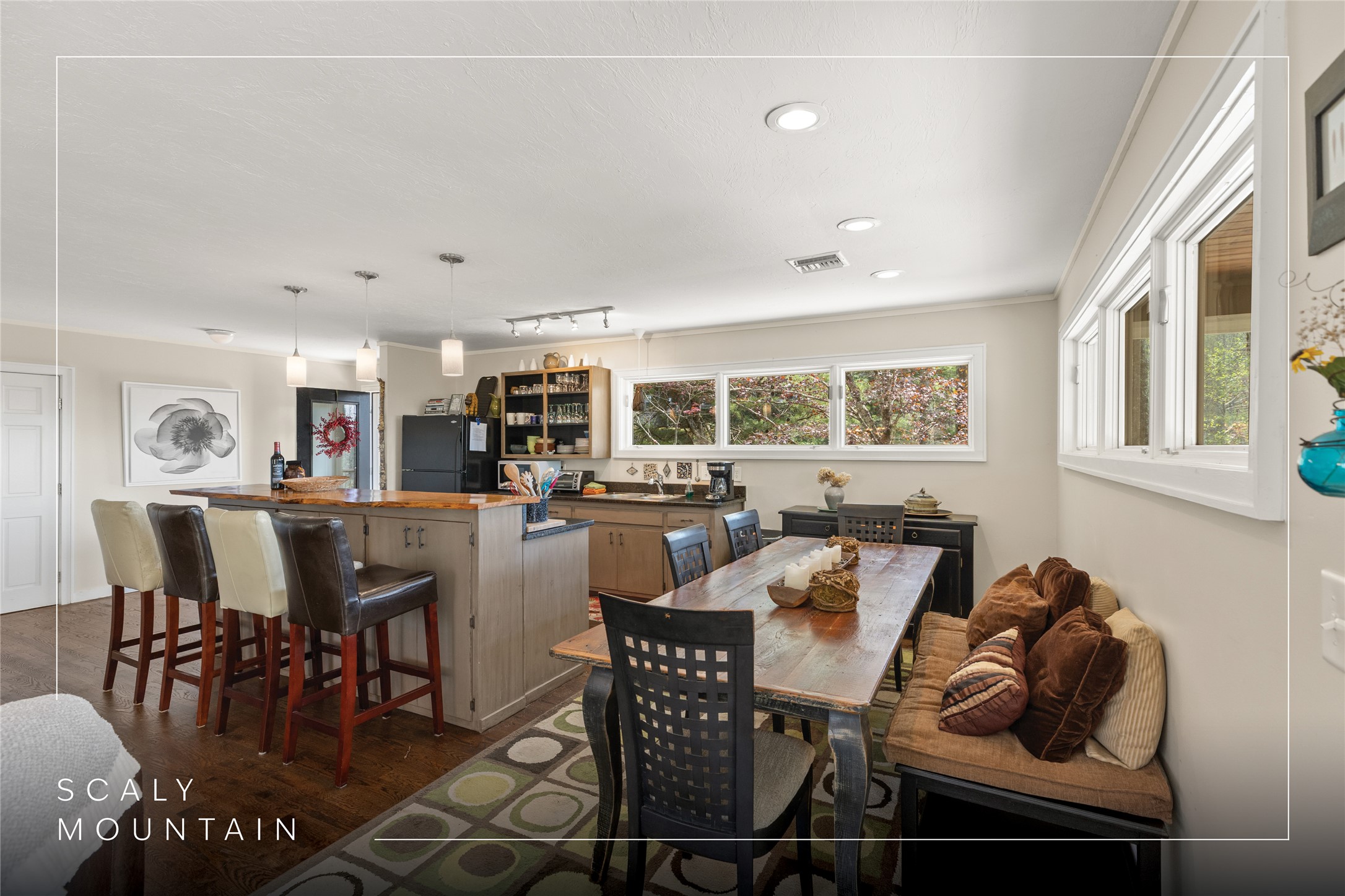 551 Bob Long Mountain Road