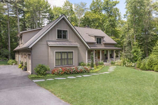 325 DIVIDE DR, CASHIERS, NC 28717 - Image 27f9698eadb32b44403a2a7a4e55f57f/230934082