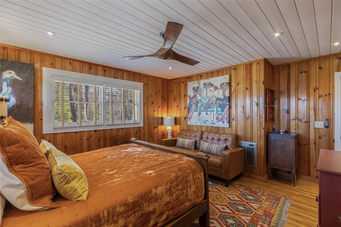 Highlands, North Carolina 28741, United States, 3 Bedrooms Bedrooms, ,2 BathroomsBathrooms,Residential,Active,97716