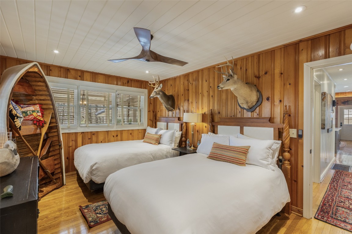 Highlands, North Carolina 28741, United States, 3 Bedrooms Bedrooms, ,2 BathroomsBathrooms,Residential,Active,97716