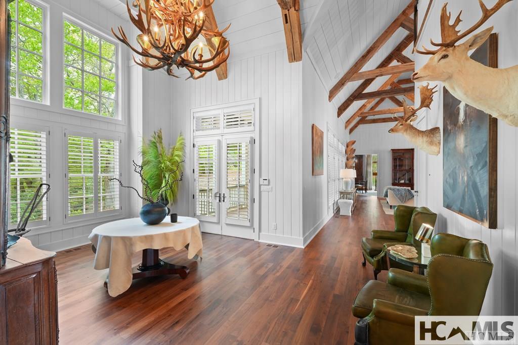 2808 Big Sheepcliff Road