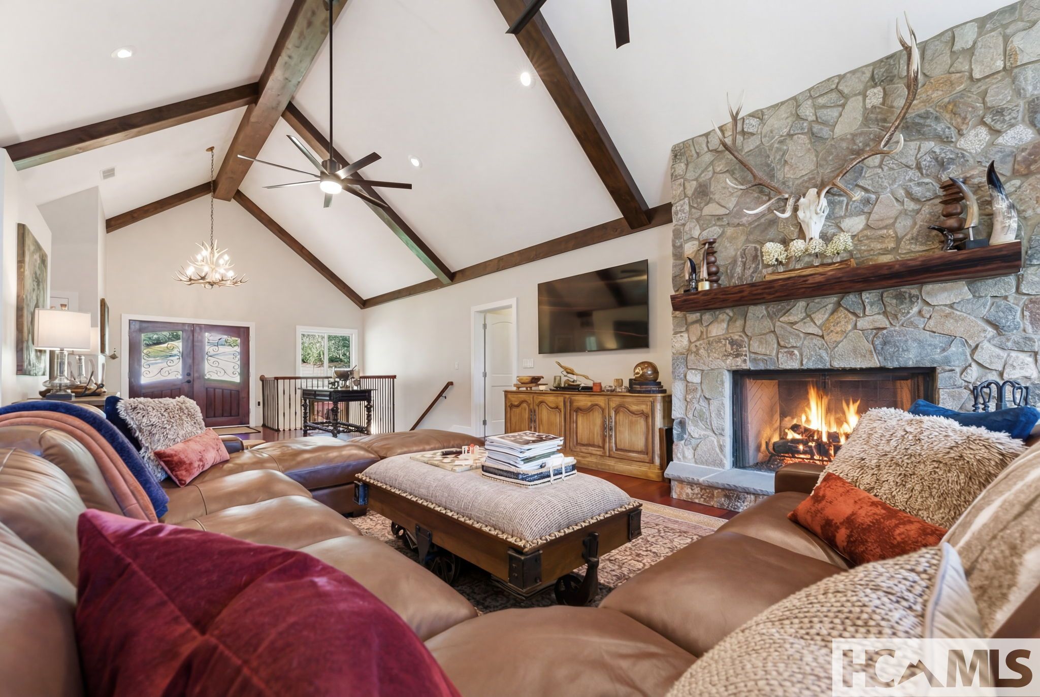 Highlands, North Carolina, 28741, United States, 4 Bedrooms Bedrooms, ,4 BathroomsBathrooms,Residential,Active,2032422