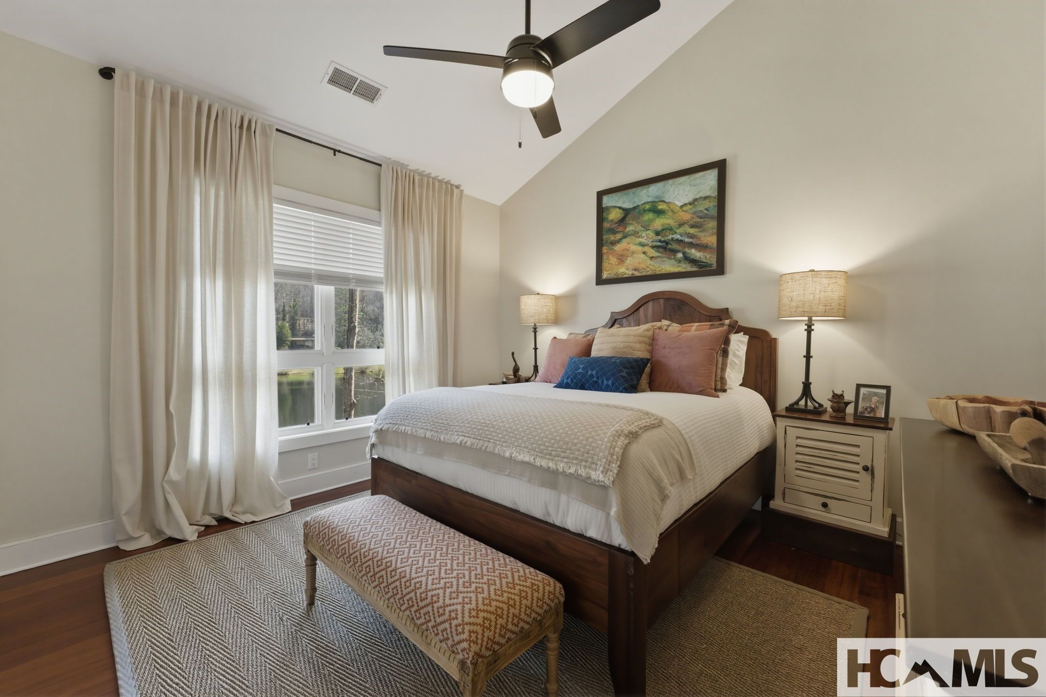Highlands, North Carolina, 28741, United States, 4 Bedrooms Bedrooms, ,4 BathroomsBathrooms,Residential,Active,2032422