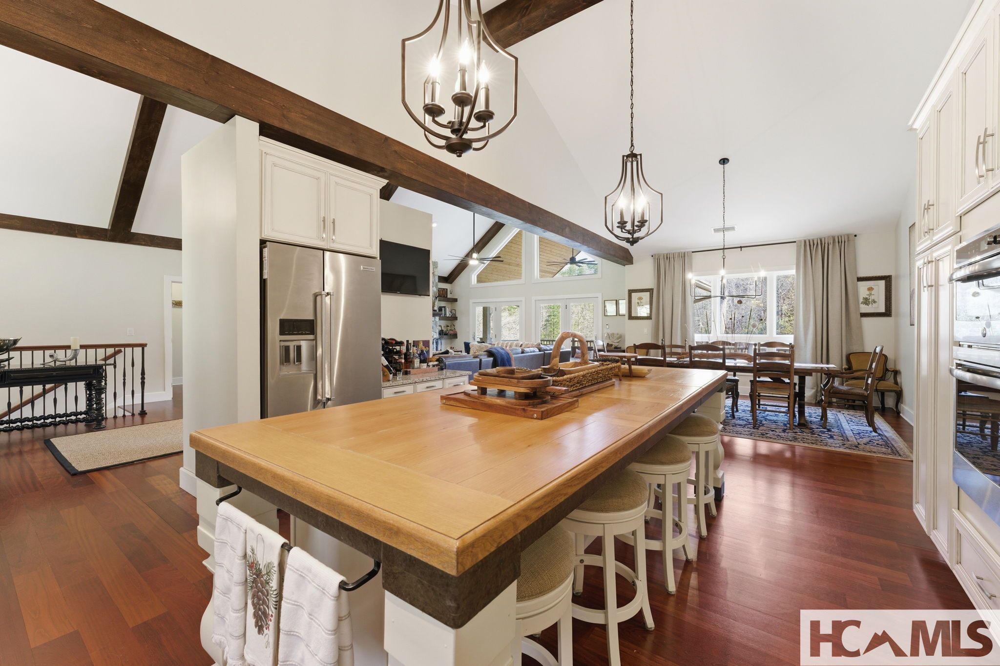 Highlands, North Carolina, 28741, United States, 4 Bedrooms Bedrooms, ,4 BathroomsBathrooms,Residential,Active,2032422