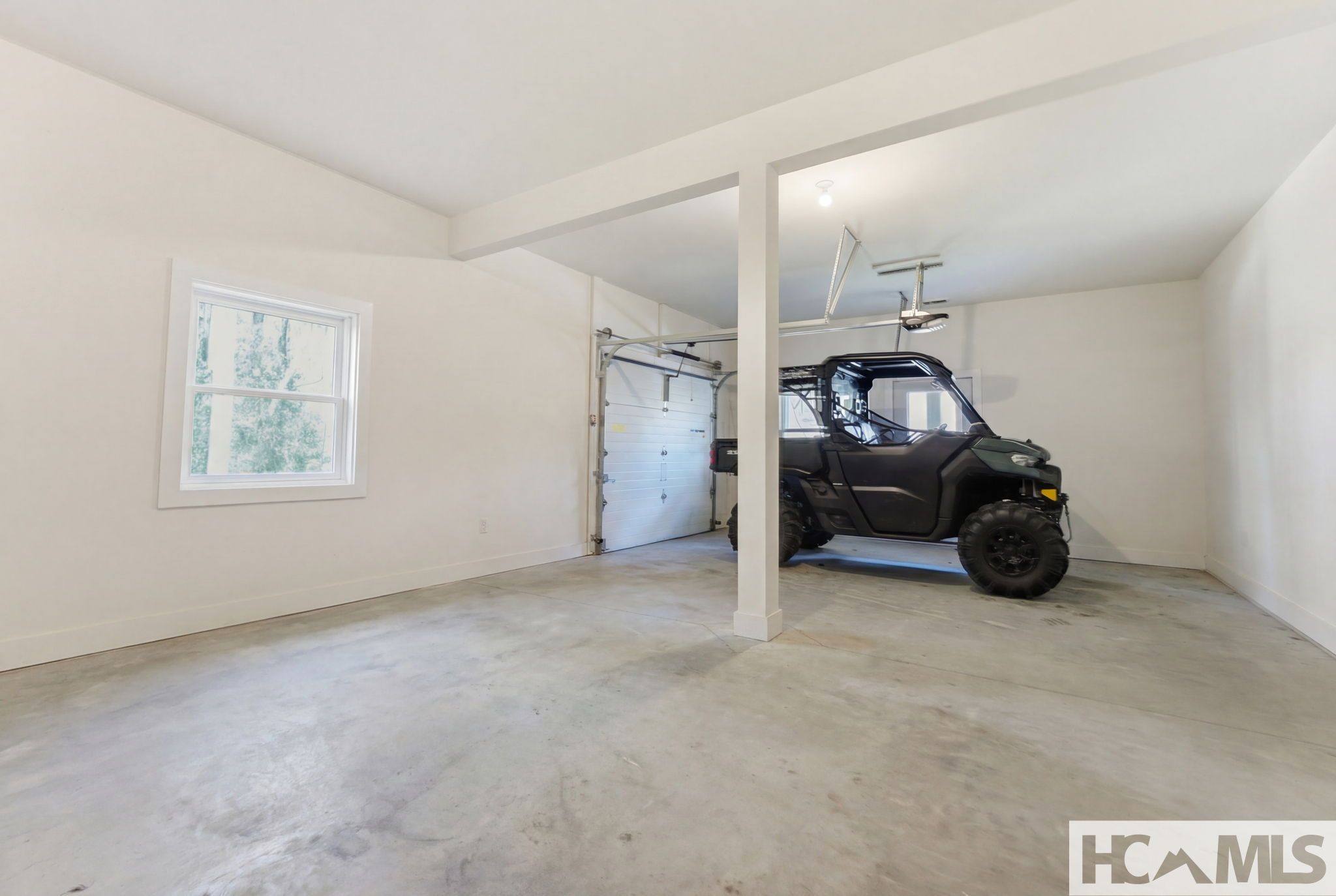 Highlands, North Carolina, 28741, United States, 4 Bedrooms Bedrooms, ,4 BathroomsBathrooms,Residential,Active,2032422