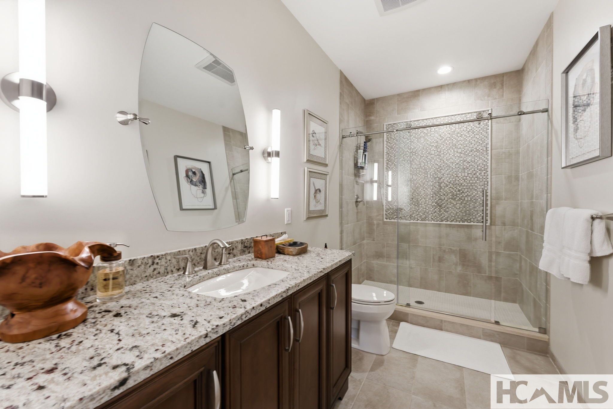 Highlands, North Carolina, 28741, United States, 4 Bedrooms Bedrooms, ,4 BathroomsBathrooms,Residential,Active,2032422
