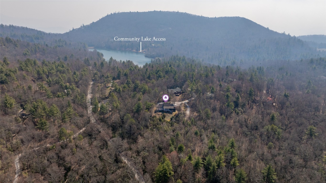 Scaly Mountain, North Carolina 28775, United States, 3 Bedrooms Bedrooms, ,4 BathroomsBathrooms,Residential,Active,98179