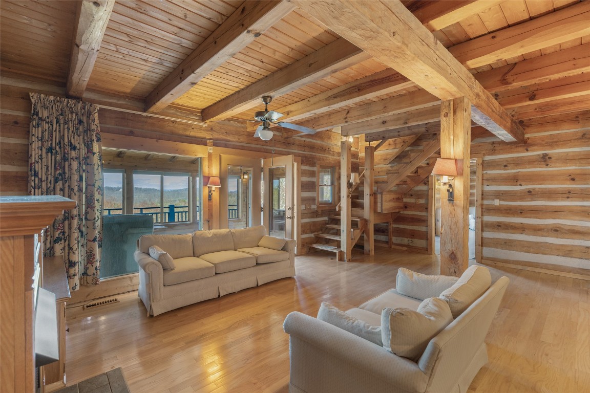 Scaly Mountain, North Carolina 28775, United States, 3 Bedrooms Bedrooms, ,4 BathroomsBathrooms,Residential,Active,98179