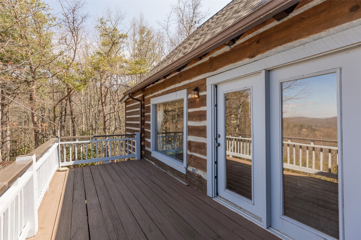 Scaly Mountain, North Carolina 28775, United States, 3 Bedrooms Bedrooms, ,4 BathroomsBathrooms,Residential,Active,98179