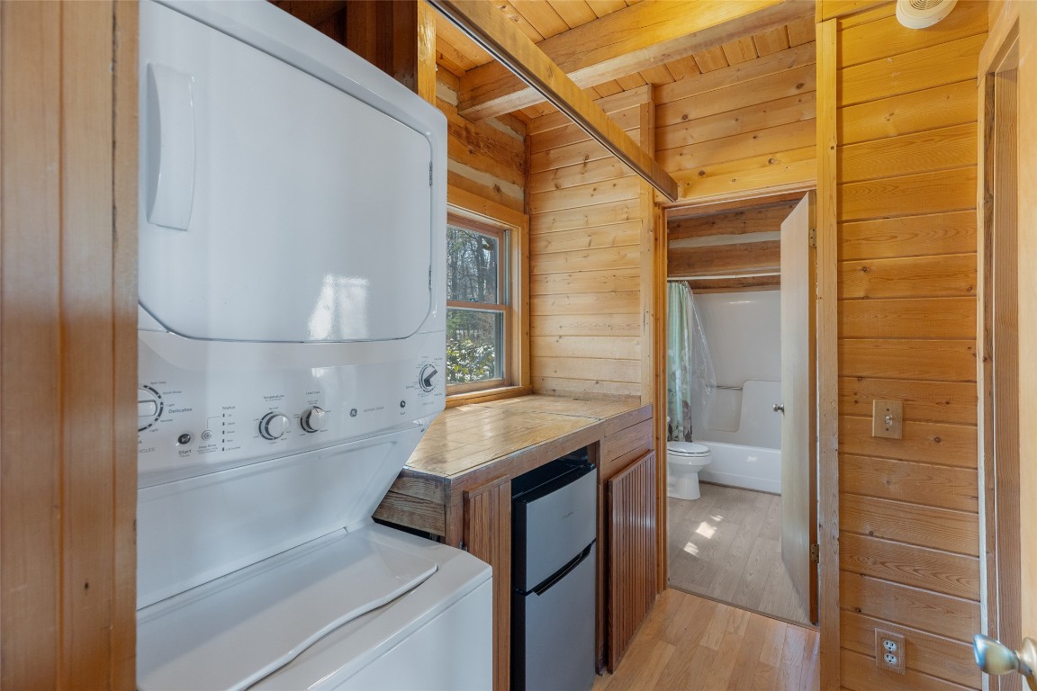 Scaly Mountain, North Carolina 28775, United States, 3 Bedrooms Bedrooms, ,4 BathroomsBathrooms,Residential,Active,98179