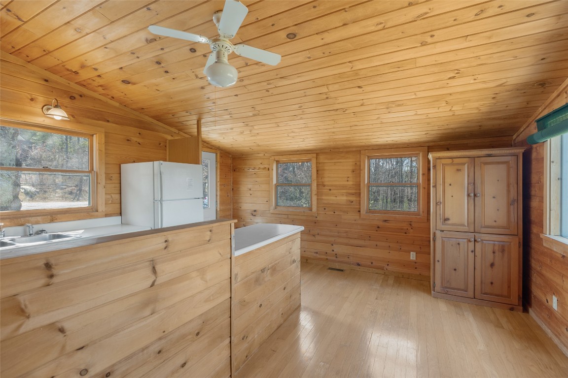 Scaly Mountain, North Carolina 28775, United States, 3 Bedrooms Bedrooms, ,4 BathroomsBathrooms,Residential,Active,98179