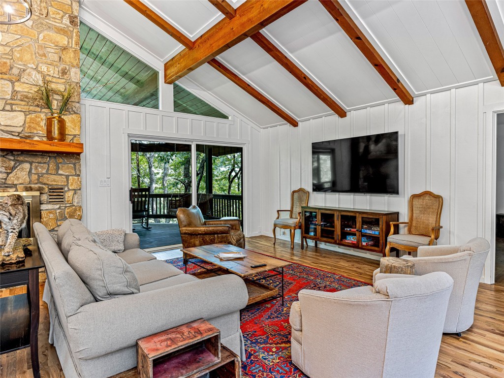 412 Cherokee Trace