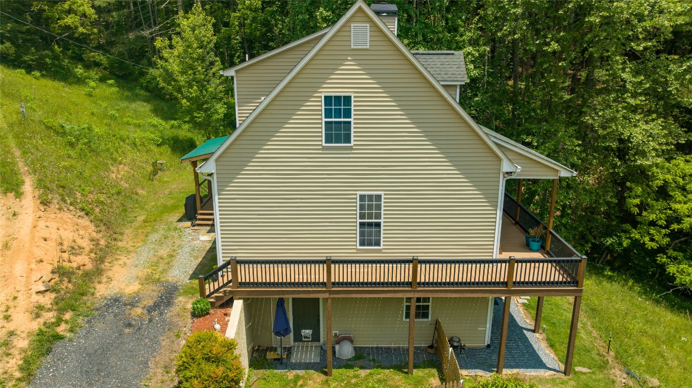 Cullowhee, North Carolina 28723, United States, 3 Bedrooms Bedrooms, ,3 BathroomsBathrooms,Residential,Active,109957