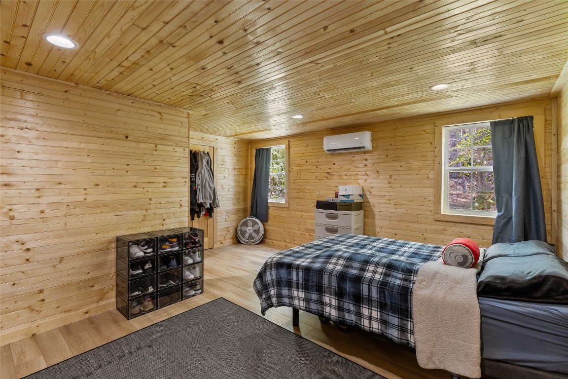 Cullowhee, North Carolina 28723, United States, 3 Bedrooms Bedrooms, ,3 BathroomsBathrooms,Residential,Active,109957