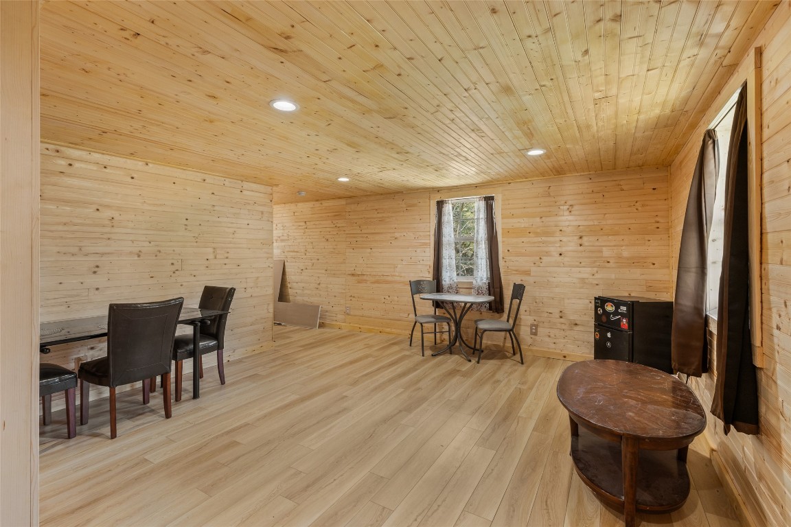 Cullowhee, North Carolina 28723, United States, 3 Bedrooms Bedrooms, ,3 BathroomsBathrooms,Residential,Active,109957