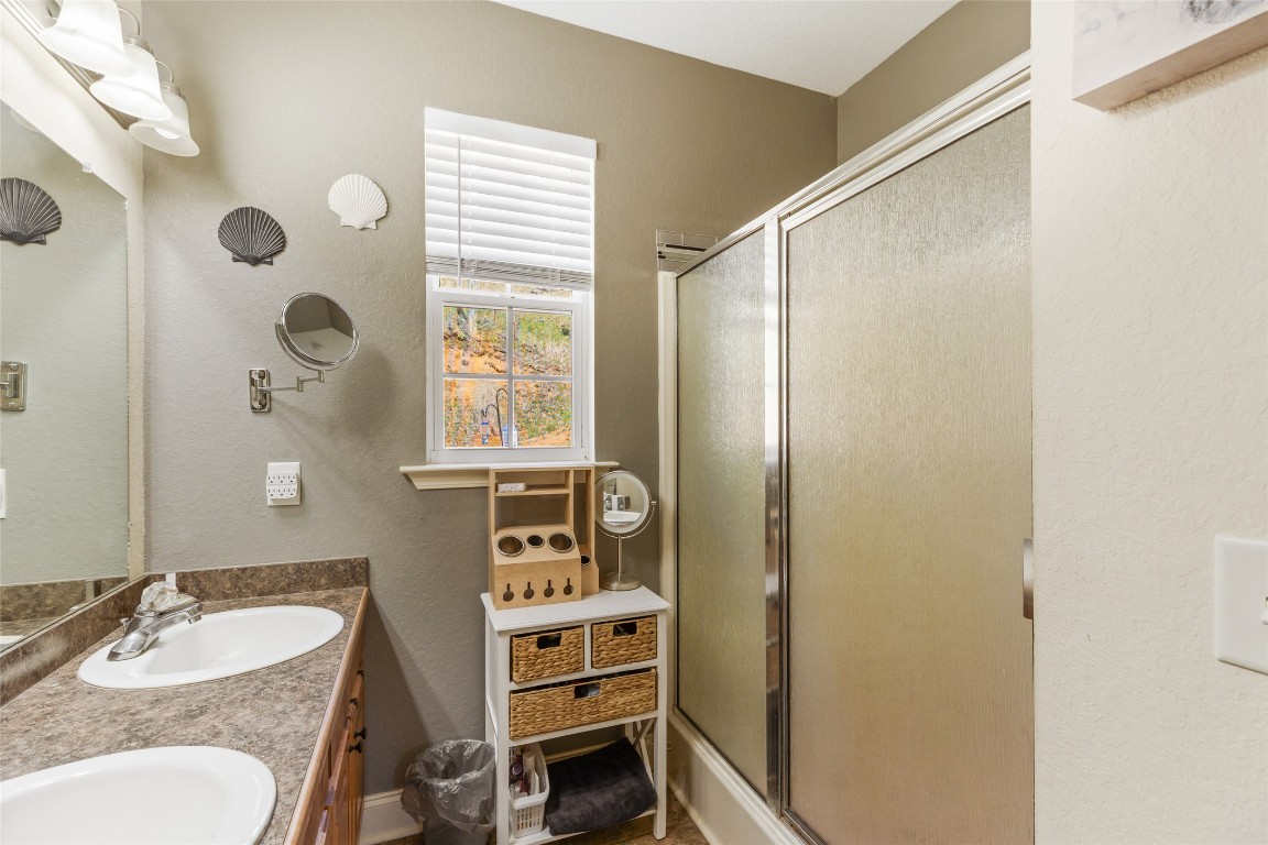 Cullowhee, North Carolina 28723, United States, 3 Bedrooms Bedrooms, ,3 BathroomsBathrooms,Residential,Active,109957