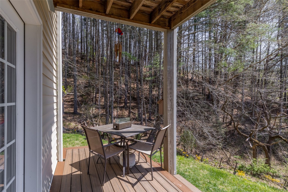 Cullowhee, North Carolina 28723, United States, 3 Bedrooms Bedrooms, ,3 BathroomsBathrooms,Residential,Active,109957