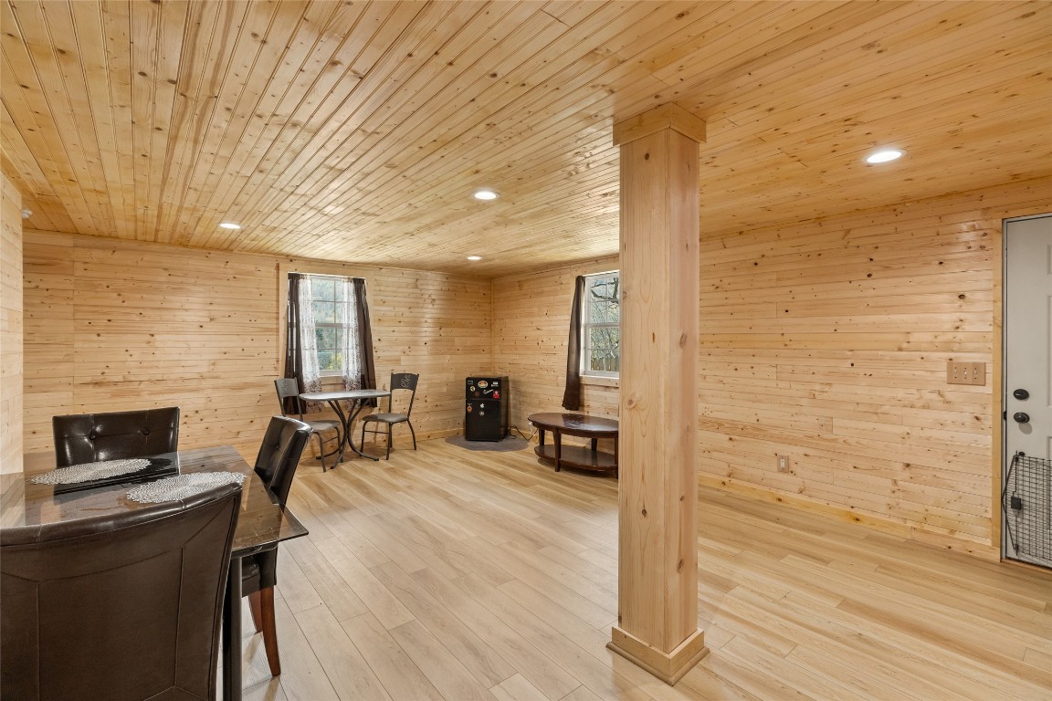 Cullowhee, North Carolina 28723, United States, 3 Bedrooms Bedrooms, ,3 BathroomsBathrooms,Residential,Active,109957