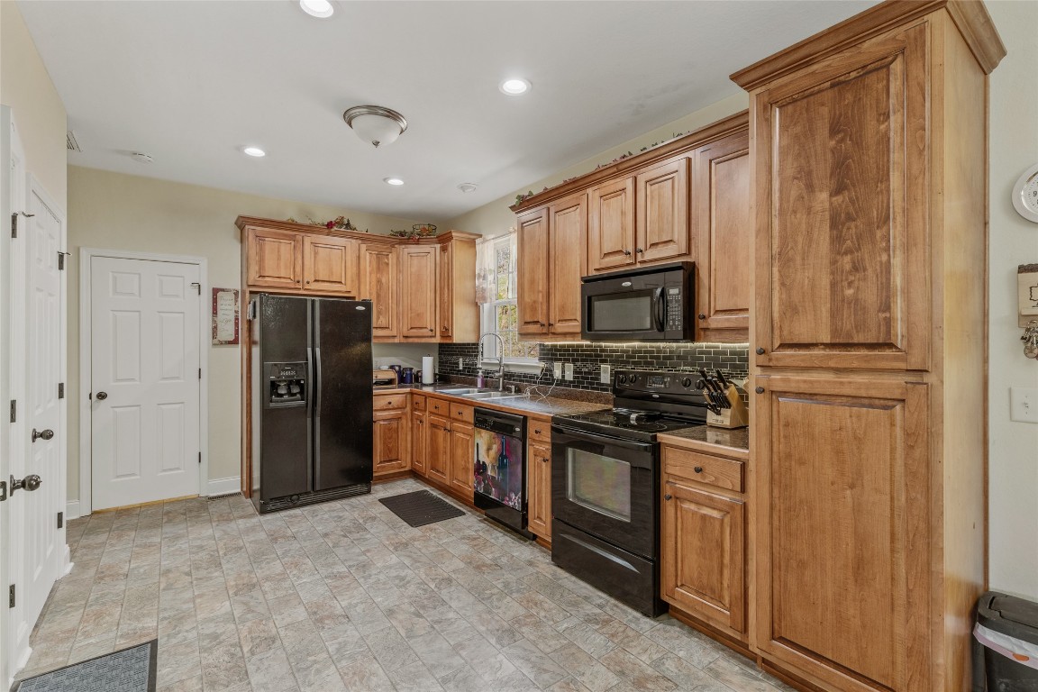 Cullowhee, North Carolina 28723, United States, 3 Bedrooms Bedrooms, ,3 BathroomsBathrooms,Residential,Active,109957