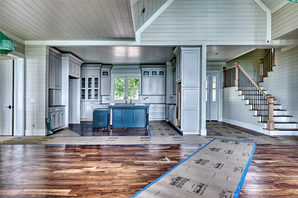 523 Broadview Drive