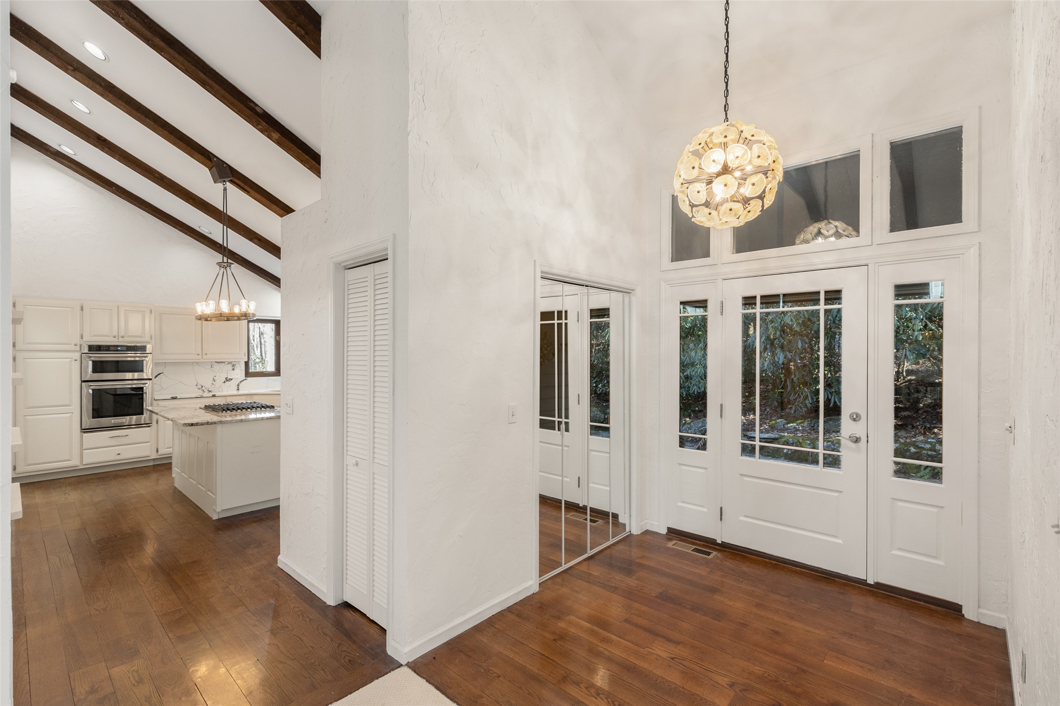 845 Whiteside Mountain Road