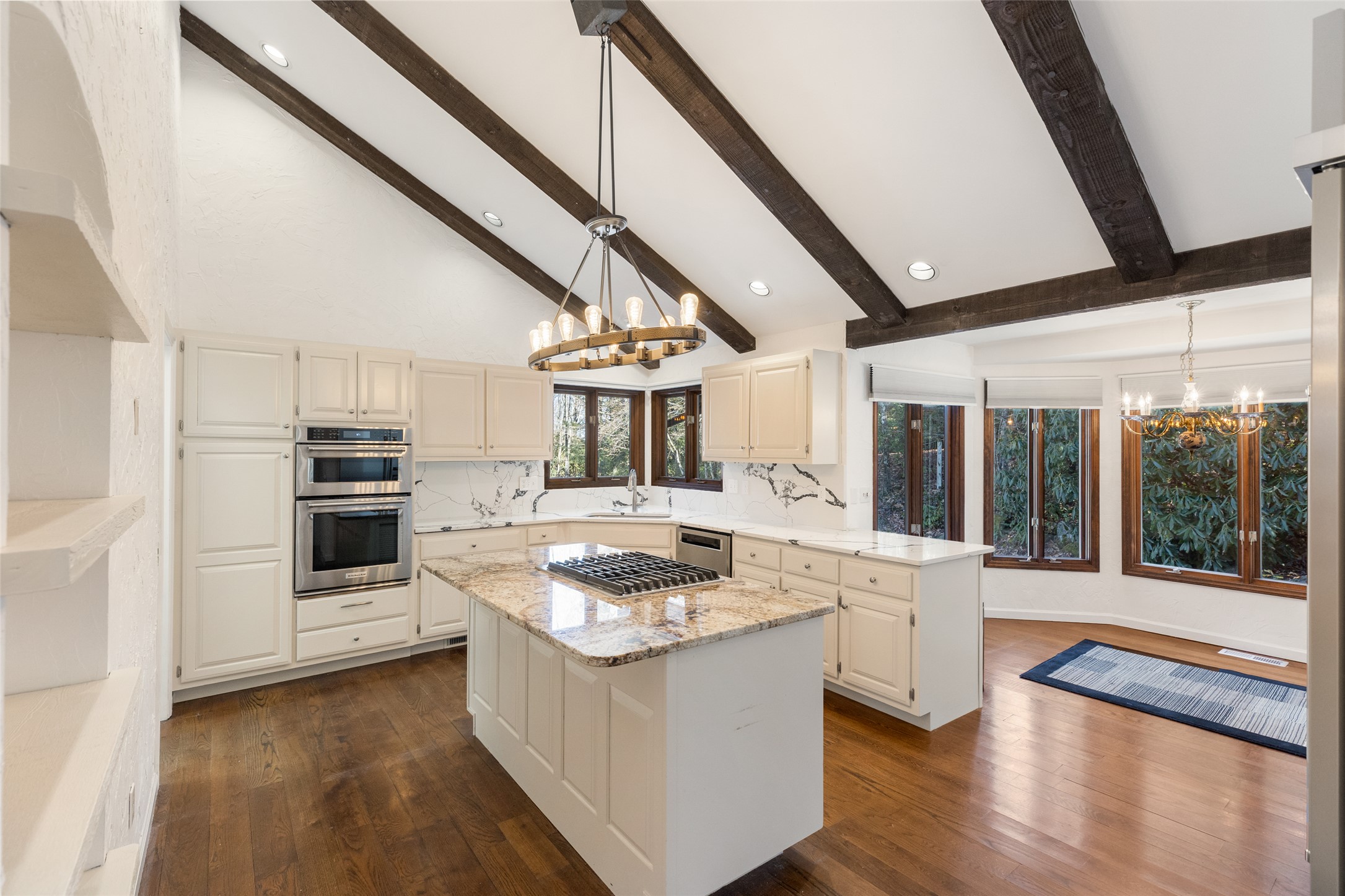 845 Whiteside Mountain Road