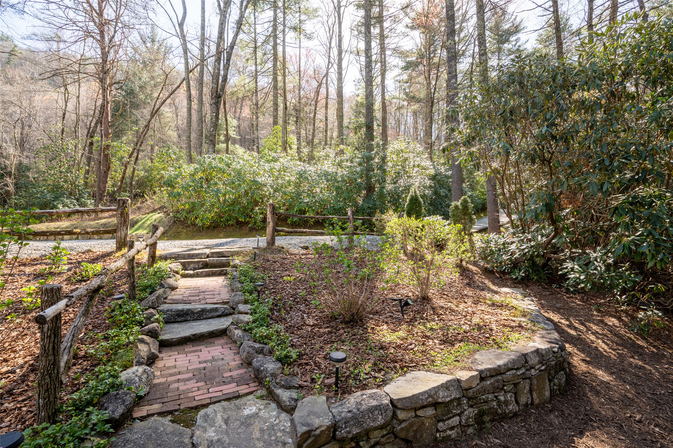 53 Rockytop Drive