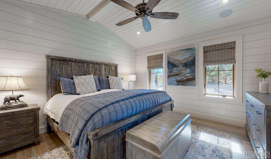 Highlands, North Carolina 28741, United States, 3 Bedrooms Bedrooms, ,4 BathroomsBathrooms,Residential,Active,237891