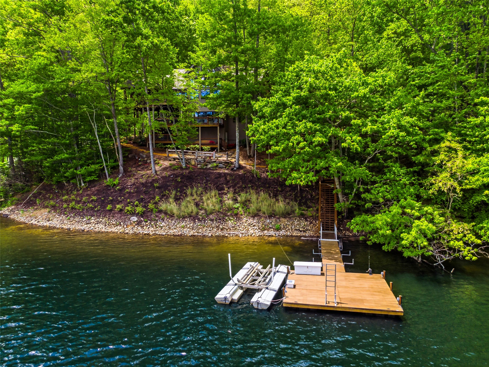 60 Shoreline Drive