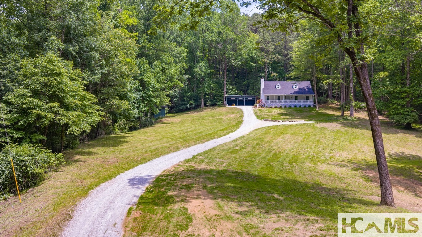 Highlands, North Carolina 28741, United States, 4 Bedrooms Bedrooms, ,3 BathroomsBathrooms,Residential,Active,218824