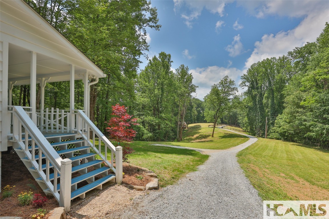 Highlands, North Carolina 28741, United States, 4 Bedrooms Bedrooms, ,3 BathroomsBathrooms,Residential,Active,218824