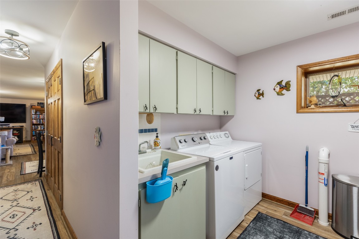 Cullowhee, North Carolina 28723, United States, 3 Bedrooms Bedrooms, ,4 BathroomsBathrooms,Residential,Active,111958