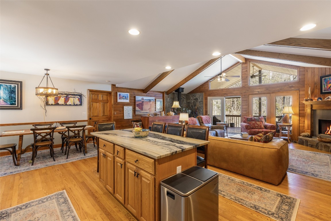 Cullowhee, North Carolina 28723, United States, 3 Bedrooms Bedrooms, ,4 BathroomsBathrooms,Residential,Active,111958