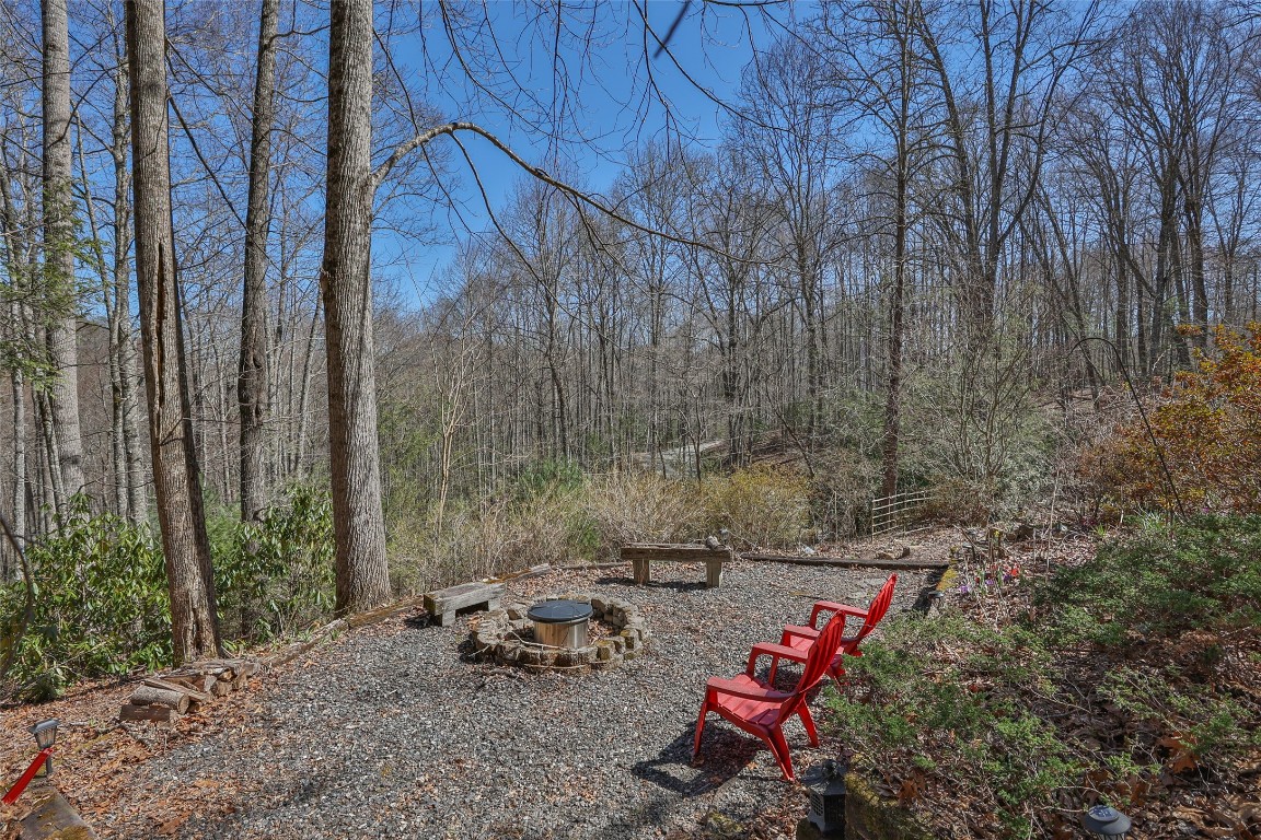 Cullowhee, North Carolina 28723, United States, 3 Bedrooms Bedrooms, ,4 BathroomsBathrooms,Residential,Active,111958