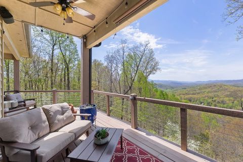 129 Skyline Park Drive Franklin NC 28734