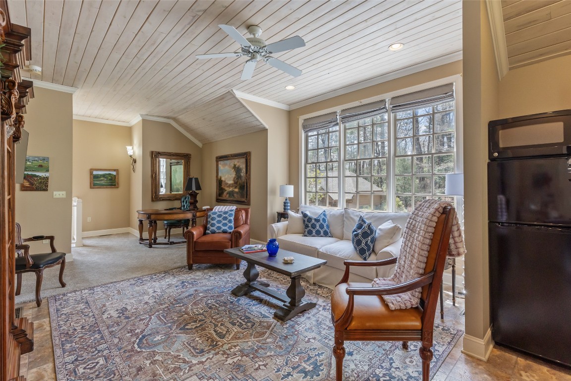 Highlands, North Carolina 28741, United States, 4 Bedrooms Bedrooms, ,5 BathroomsBathrooms,Residential,Active,107997