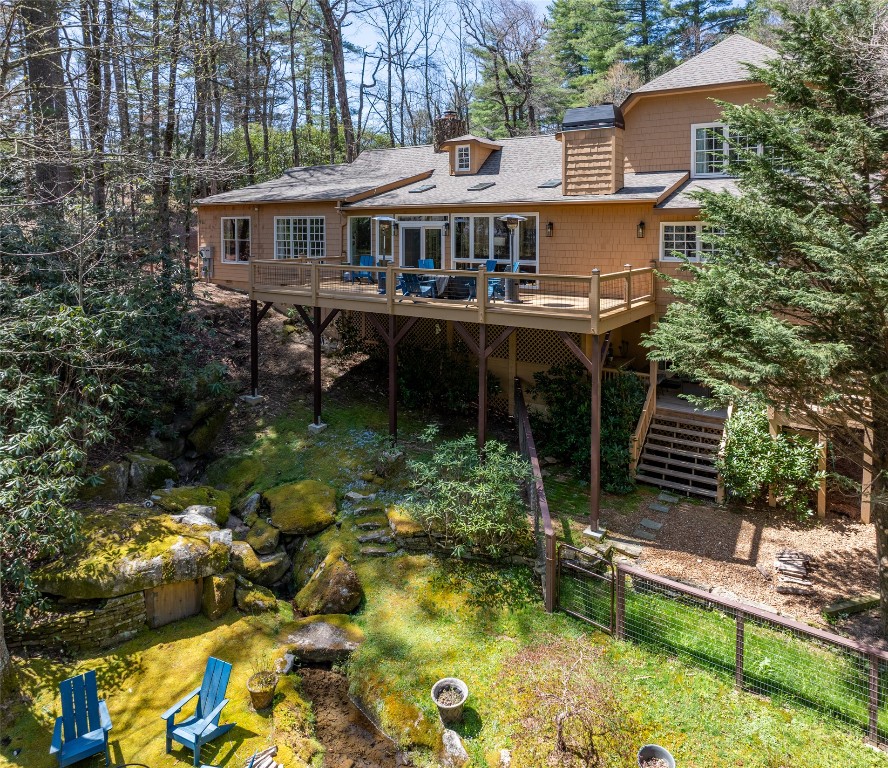 Highlands, North Carolina 28741, United States, 4 Bedrooms Bedrooms, ,5 BathroomsBathrooms,Residential,Active,107997